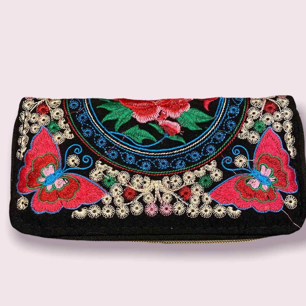 Embroider Wallet - Picture 2 of 3